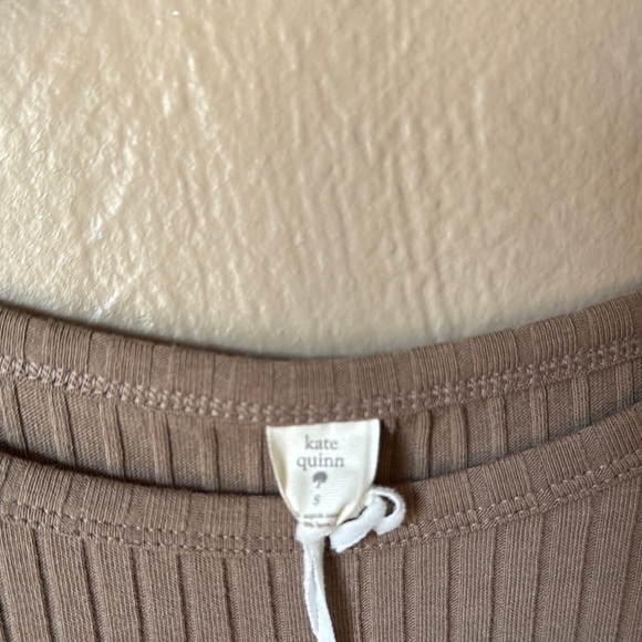 Kate Quinn Ribbed Short Sleeve Dress in Taupe - Picture 3 of 5